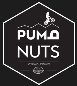 Pumpnuts Logo black